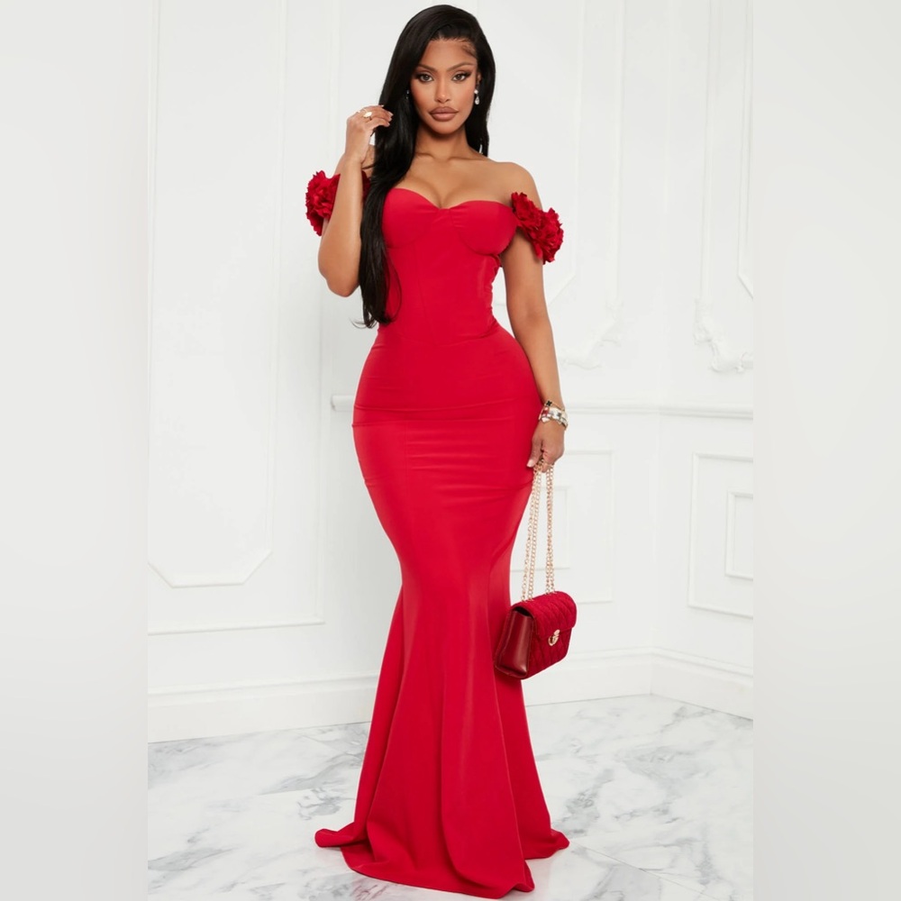 Fashion Nova:  Rosie Maxi Red Dress
